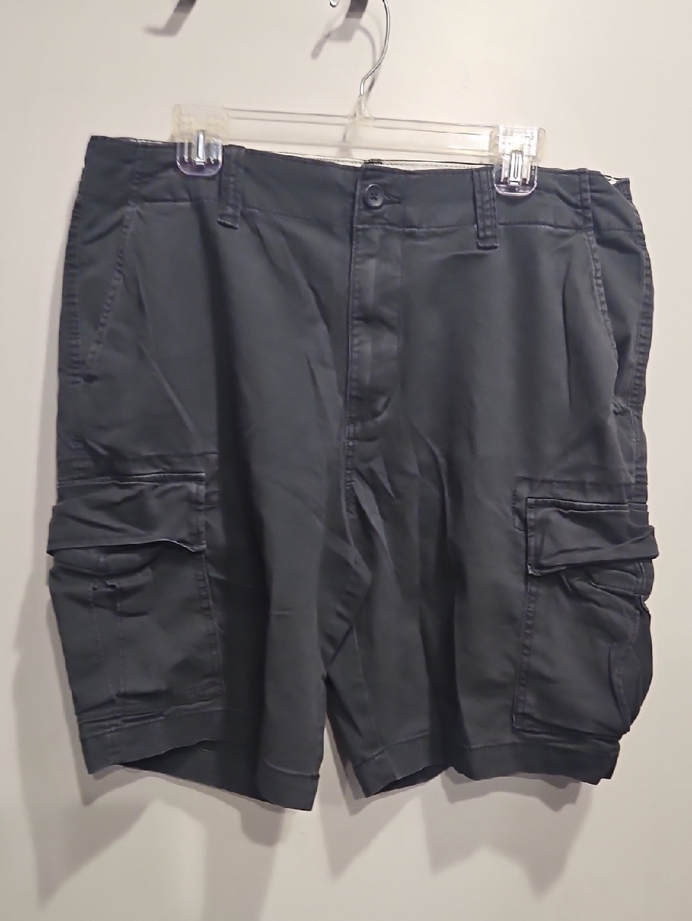 Old Navy Men's Cargo Shorts 36"